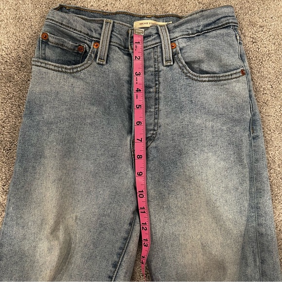 Levi’s Women’s Sz 24 Ribcage Straight Distressed Light Wash Jean - Picture 10 of 16